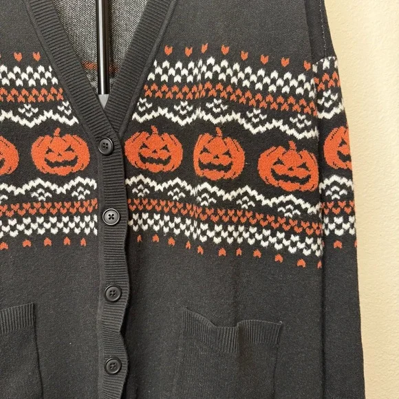 Torrid Fair Isle Cardigan Pumpkin Jack O Lantern Pattern Button Front Size 3 - Picture 3 of 6